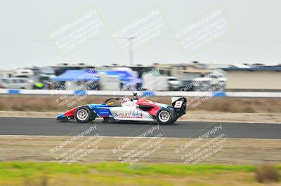 media/Jan-26-2025-CalClub SCCA (Sun) [[cfcea7df88]]/Group 2/Race/